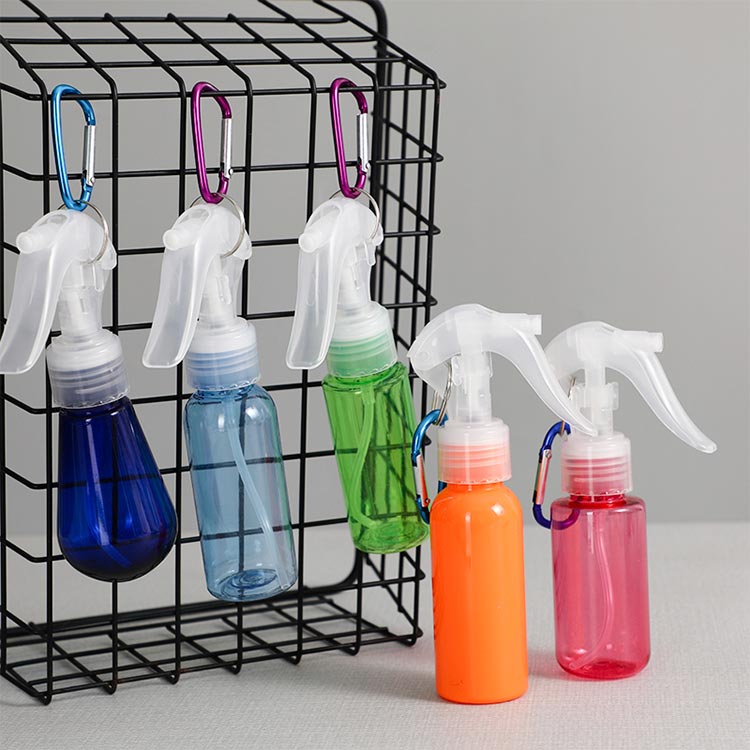 Wholesale refillable small 100ml plastic spray bottles with adjusted nozzle