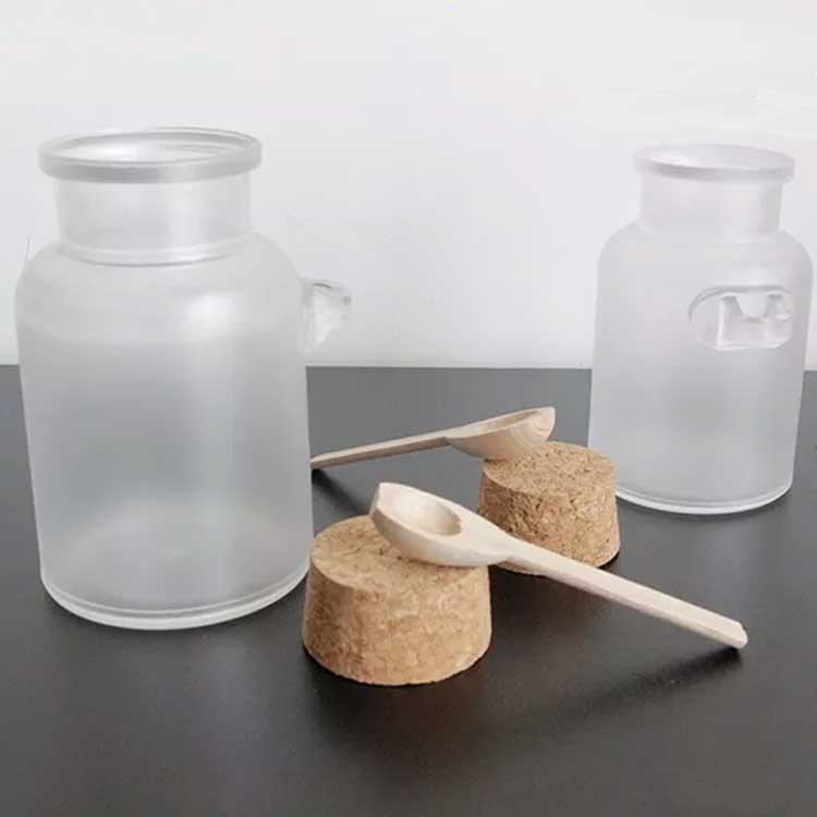 Frosted 100g/200g/300g plastic bath salt jar with scoop and corked lid