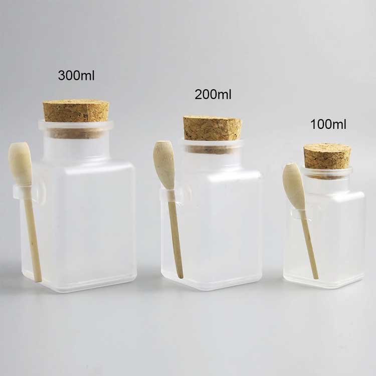 Wholesale 100ml 200ml 300ml square plastic bath salt jars with wood spoon