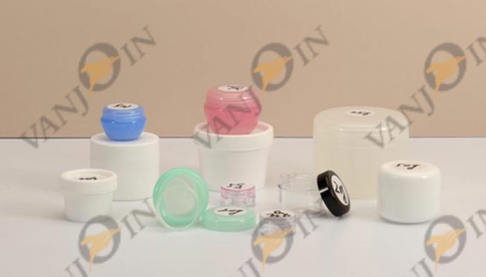 How to custom plastic cosmetic container