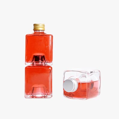 Clear 150ml square glass liquor bottles with gold caps bulk