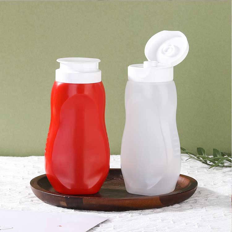 Leak-proof kitchen condiment squeeze 11oz plastic barbecue sauce bottles with flip top caps