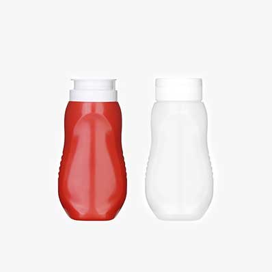 Leak-proof kitchen condiment squeeze 11oz plastic barbecue sauce bottles with flip top caps