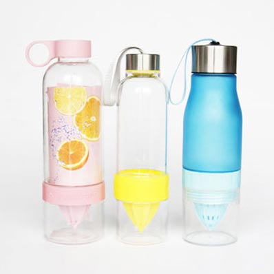 Reusable clear 600ml plastic infuser water bottles for fruit