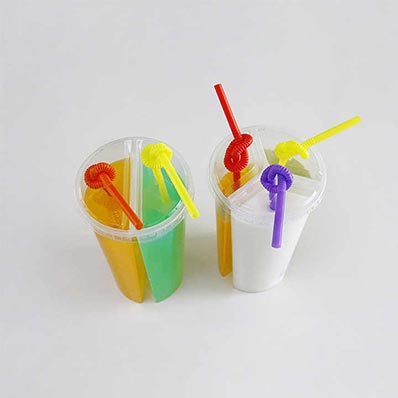 Food grade clear 500ml plastic split cups with straws for bubble tea drinks