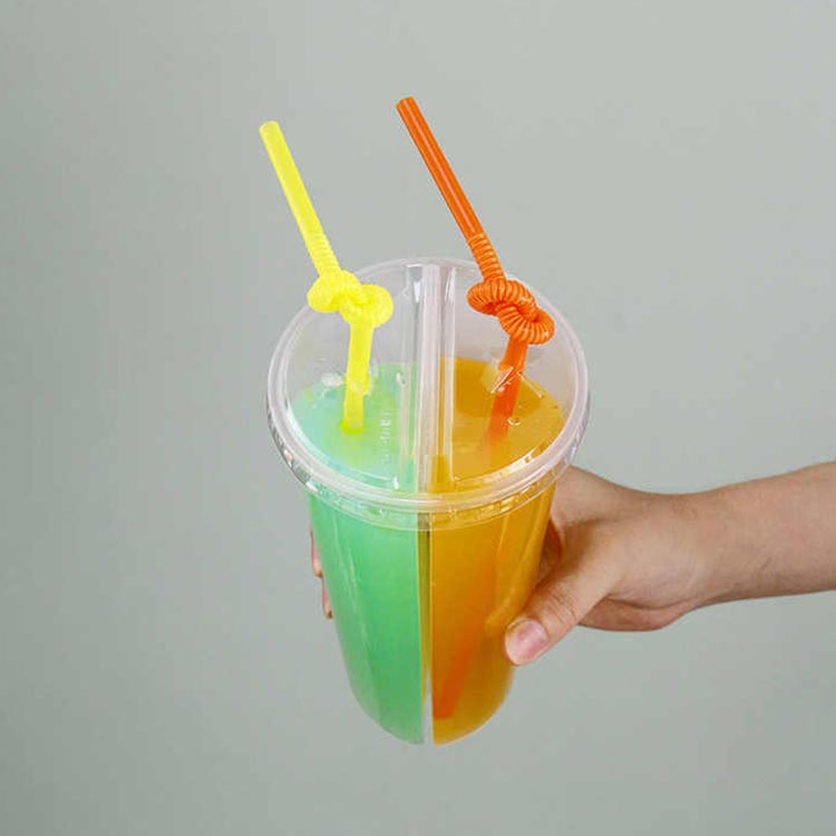 Food grade clear 500ml plastic split cups with straws for bubble tea drinks